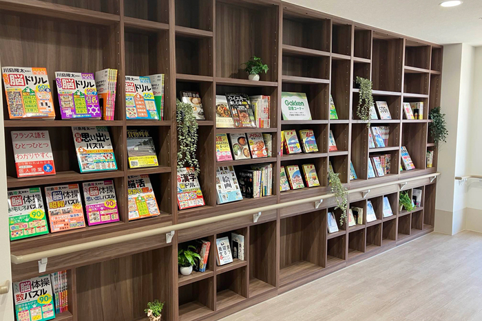 ココファン松戸六実の共用図書コーナーです。